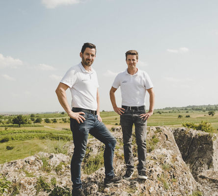 Florian und Thomas Wimmer von Weingut uns Straussenfarm Wimmer in Oggau